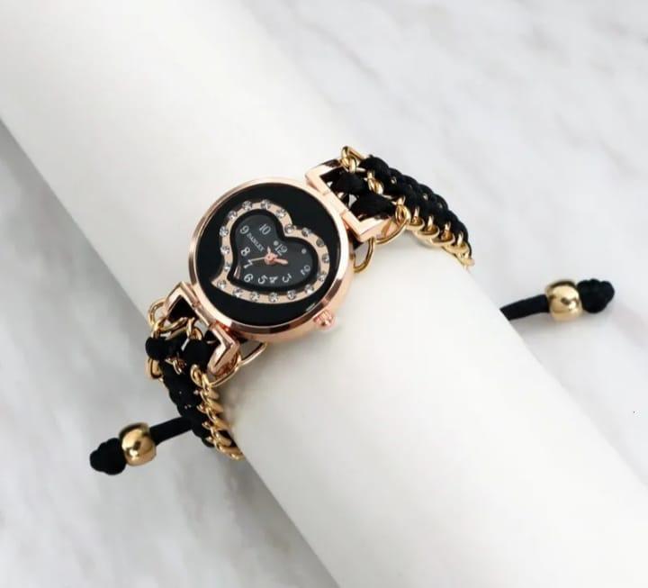 Stylish Women's Quartz Heart Watch with Chain Strap